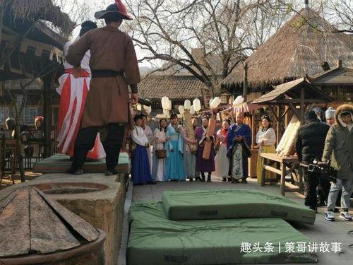 横店爆料女孩视频完整版,揭秘娱乐圈幕后真相 第2张 横店爆料女孩视频完整版,揭秘娱乐圈幕后真相 第2张