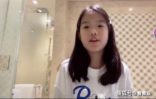 二女儿爆料视频大全集,揭秘家庭背后的真实故事 第2张 二女儿爆料视频大全集,揭秘家庭背后的真实故事 第2张