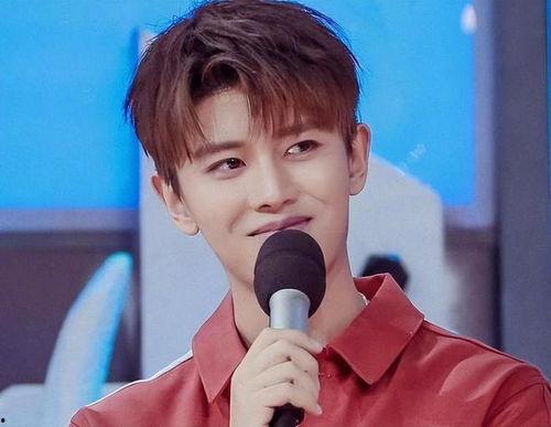 任嘉伦爆料机器人视频播放,机器人视频幕后真相大曝光! 第2张 任嘉伦爆料机器人视频播放,机器人视频幕后真相大曝光! 第2张