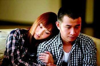 娱乐圈内好友爆料怎么办,揭秘明星背后的故事