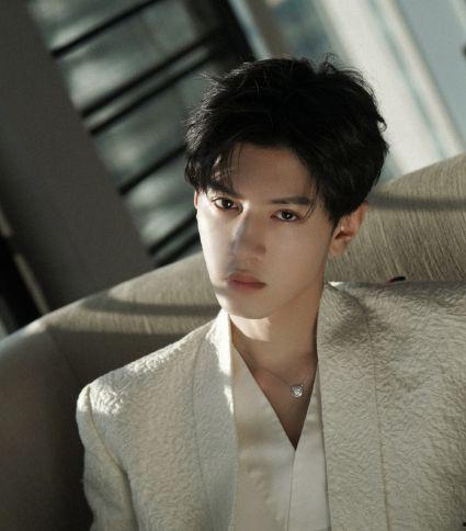 陈哲远娱乐圈爆料事件视频,揭秘娱乐圈背后真相 第2张 陈哲远娱乐圈爆料事件视频,揭秘娱乐圈背后真相 第2张