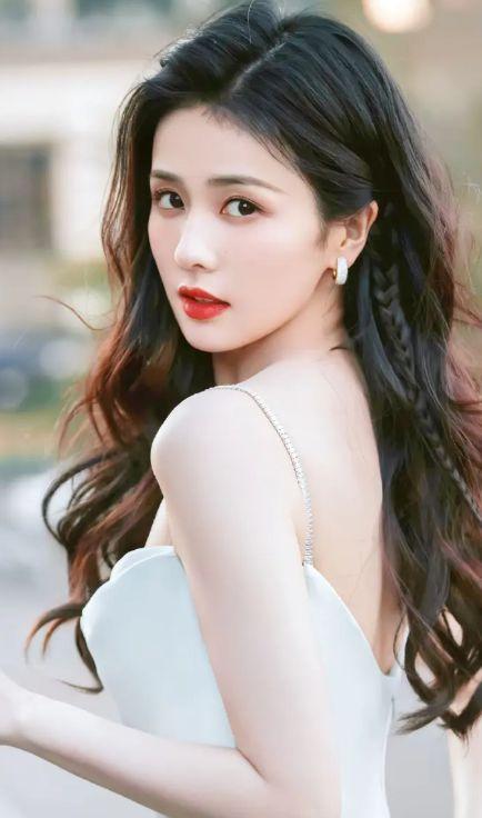 最新爆料白鹿近况如何,揭秘明星私生活新动态 第2张 最新爆料白鹿近况如何,揭秘明星私生活新动态 第2张